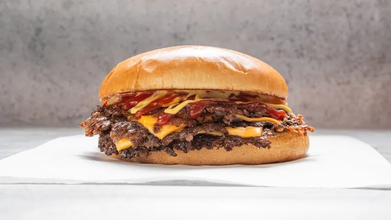Classic Smash Big burger tripla marhahúspogácsával